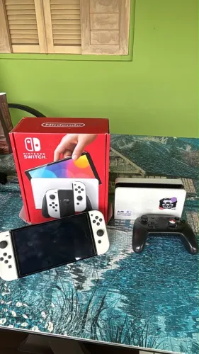 Nintendo Switch OLED (desbloqueado)