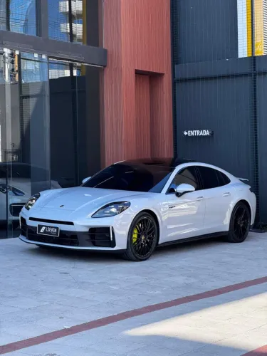 Porsche Panamera 4 E-hybrid 2.9 462cv 2025