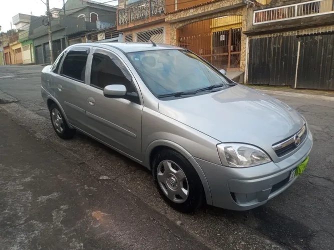 Chevrolet Corsa Sed. Premium 1.4 8V Econoflex 4P 2012