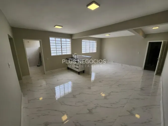 Apartamento à venda no Centro de Votorantim, na principal avenida da cidade com 3 dormitór