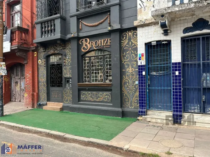 Casa para Venda - 242m², 3 dormitórios, 1 vaga - Cidade Baixa