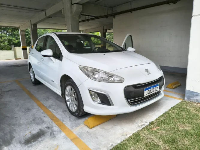 Peugeot 308 Allure 1.6 Flex 16V 5P Mec. 2013