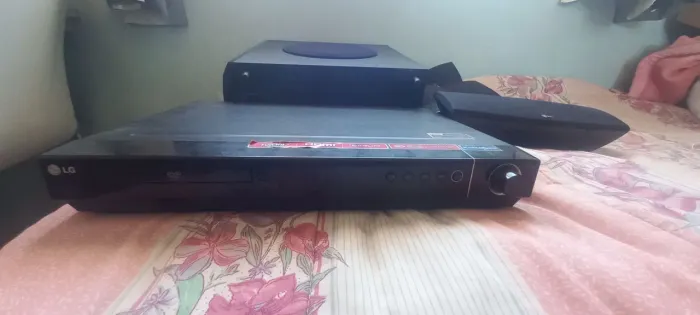 Vendo home theater ht503sh lg