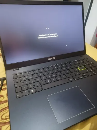 ASUS VIVOBOOK 15