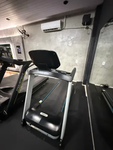 Esteira profissional Konnen Fitness