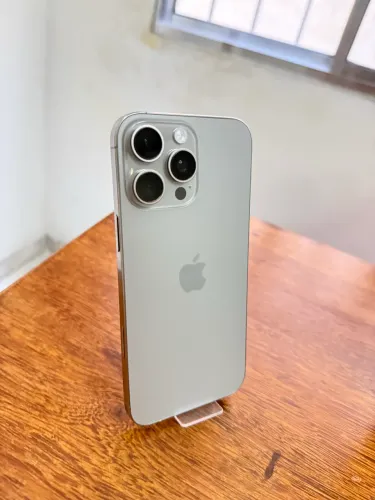 iPhone 16 Pro Max 256gb Cinza 96%