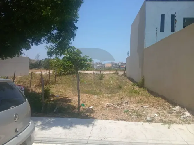Costa Verde II: Terreno Financiável de 160 m² no Bairro Aruana