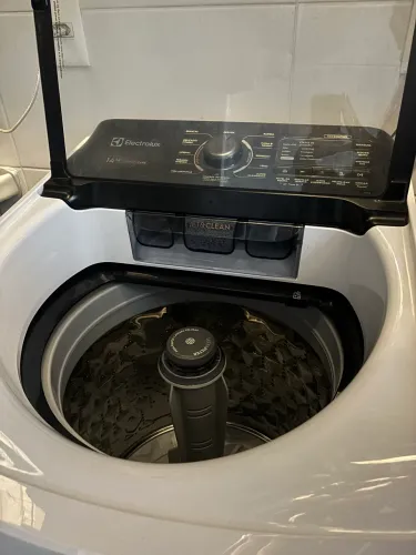 Máquina de Lavar Electrolux 14kg Perfect Care | Tampa de Vidro | Excelente Estado
