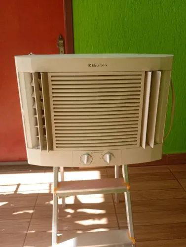 Vendo ar condicionado janela Electrolux