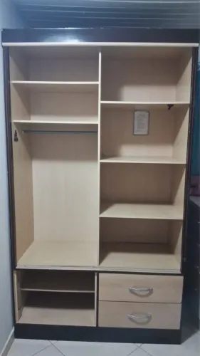 Guarda roupa sem as portas super barateza