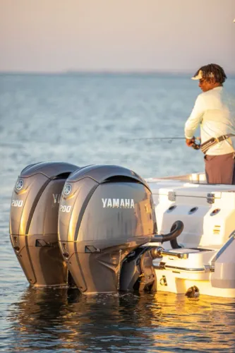 Parelha Yamaha 200HP Cinza - Motor Novo 