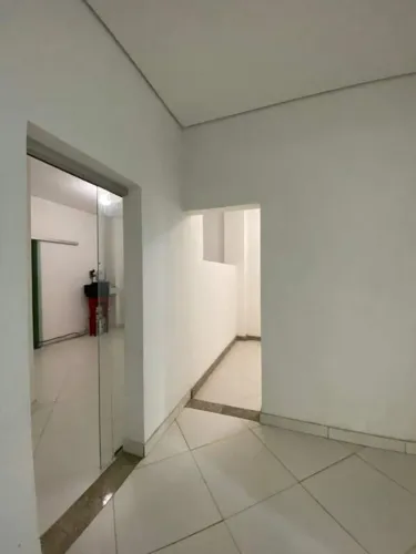 Cozinha comercial com área de 23,00m² 01 Sala 01 banheiro na região do Jardim Riacho Conta