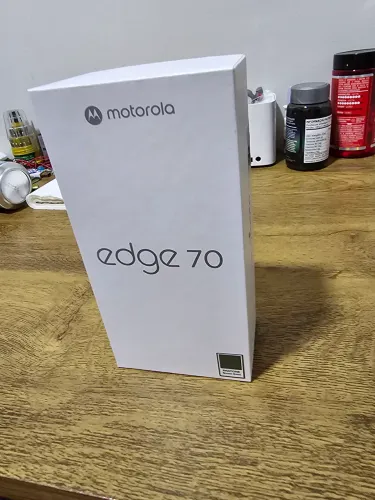 Motorola Edge 70 Novo Lacrado Bronze Green 256GB