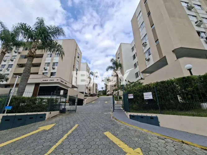 Excelente Apartamento 3 dormitório(s) em Carvoeira - Florianópolis