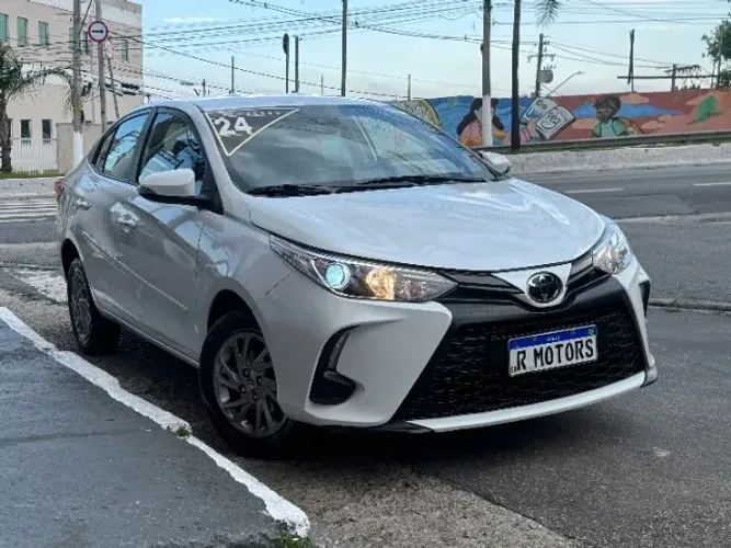 Toyota Yaris XS Sedan 1.5 Flex 16V 4P Aut. 2024