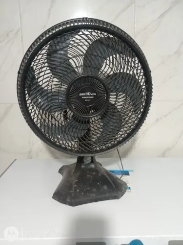 Ventilador. De mesa 40 cm com defeito 