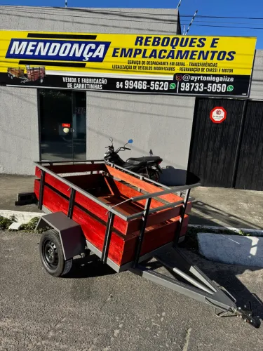 Carretinha um eixo nova 