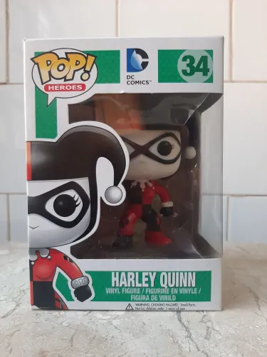Harley quinn 34, DC. Original, usada em excelente estado.