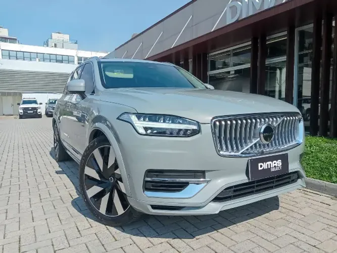 Volvo XC-90 T-8 Ultimate 2.0 AWD (híbrido) 2024