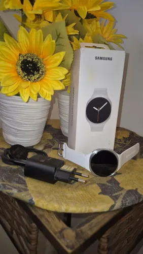 Galaxy watch 8 40mm BT (estana garantia de fábrica até dezembro)