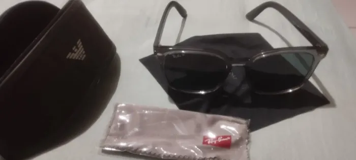 MOLINETE E ÓCULOS RAY-BAN NOVOS.