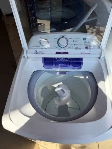 Vendo máquina de lavar roupa Electrolux 10kg