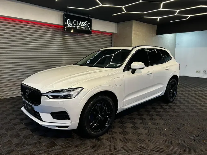 Volvo XC-60 XC 60 T-8 Híbrido Momentum 2.0 5P 2020