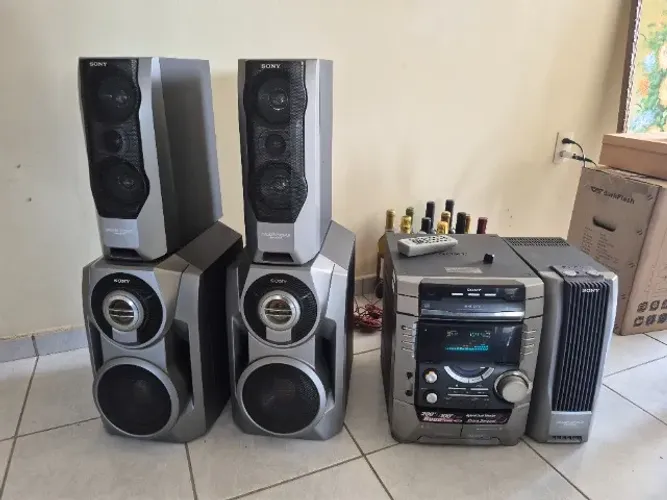 Som Sony MHCDX8