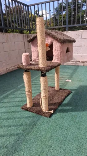 CASINHA ARRANHADOR PARA GATOS