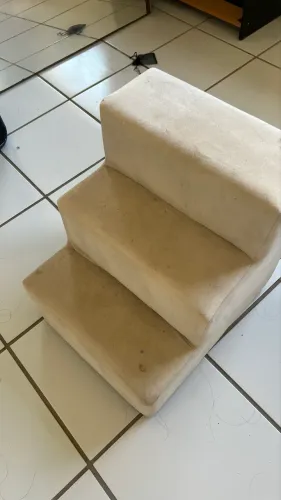 Escada Pet 