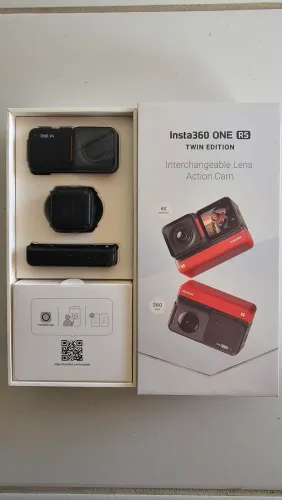 Insta360 One RS