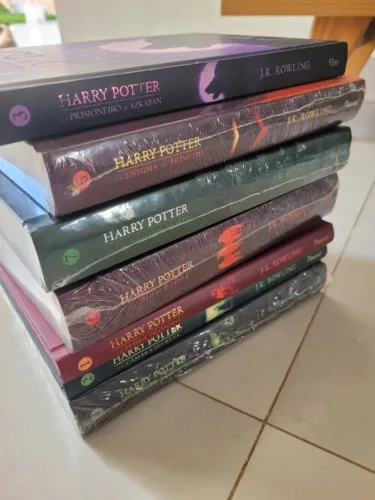 Coleção de Livros Harry Potter Capa Dura - Novos lacrados e semi novos