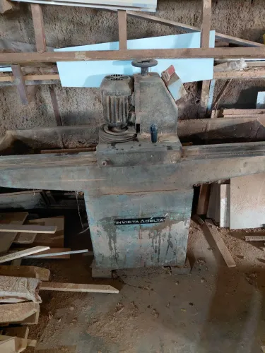 Plaina Invicta e Afiador de Facas