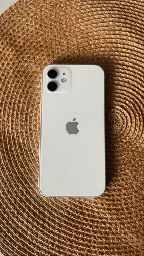 iPHONE 12