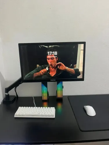 Monitor + braço articulado para pc gamer
