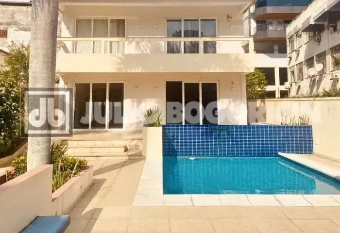 Ilha do Governador - Jardim Guanabara - VENDA - Casa - 5 Suítes - Área de Lazer - Piscina