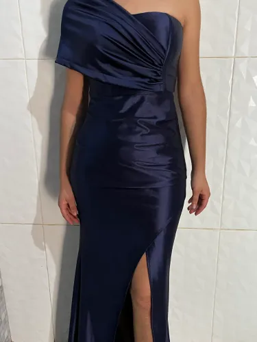 Alugo vestido de festa 