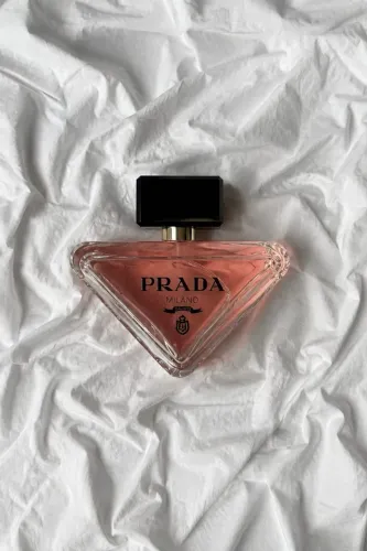 Perfume Prada Paradoxe EDP 90 MLs sem uso. Como na imagem