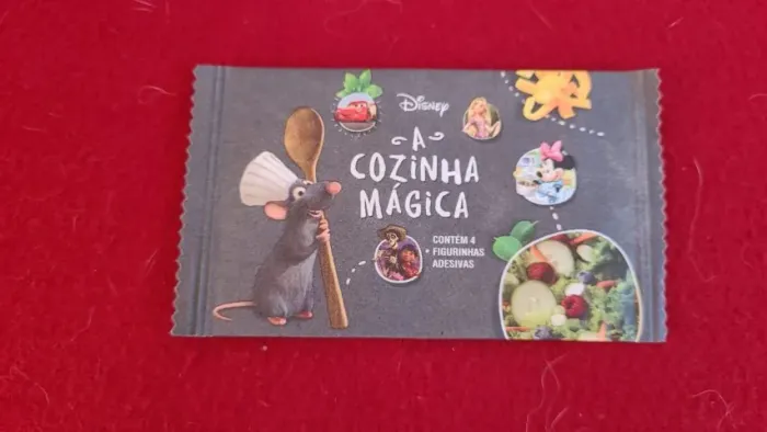 Envelope fechado do livro ilustrado Disney Cozinha Mágica