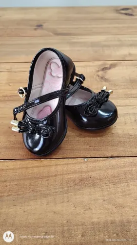 Sapatinho Infantil Verniz Preto Kidy - Tamanho 18 (Muito Conservado)