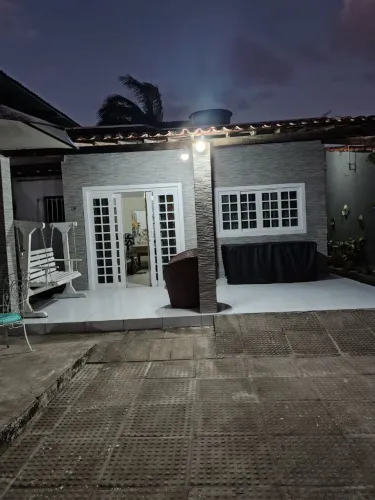 Aluga-se casa com piscina em Itamaracá