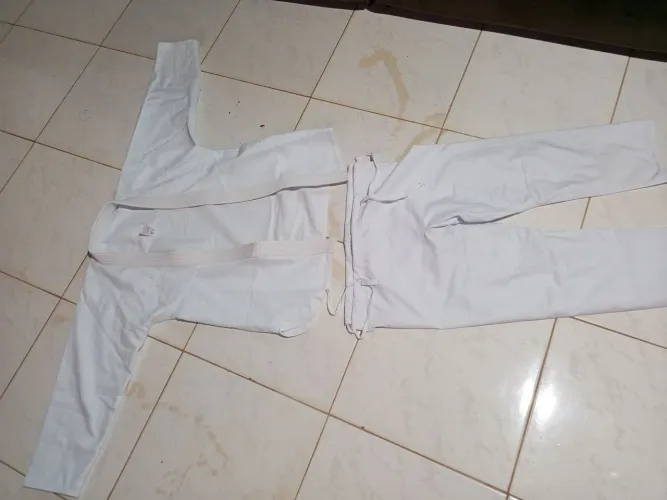 Kimono Branco A1 jiu-jitsu unissex ultra slim reforçado por 300