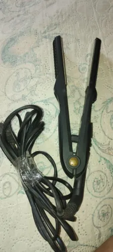 Vendo 01 Prancha Taiff Look 450.