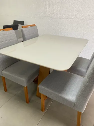 Mesa 1,20m Tampo com Vidro + 4 Cadeiras Linho (Frete Grátis)