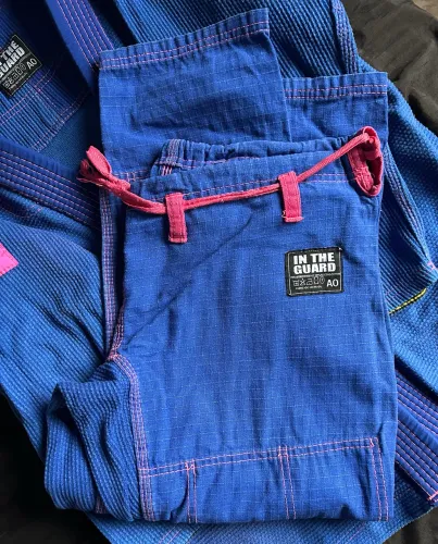 Kimono jiu jitsu in the guard A0