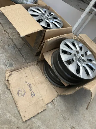 Rodas Ferro e calotas Aro 15 VW