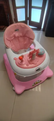 Andador para bebê Maxi Baby
