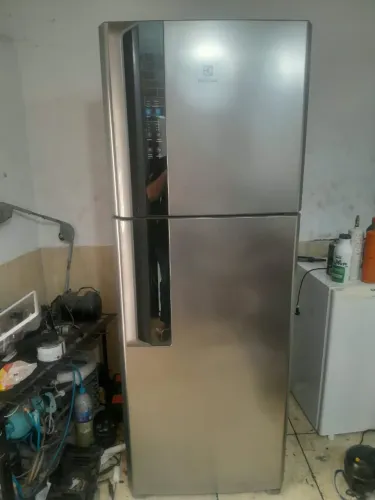 Geladeira Electrolux inox
