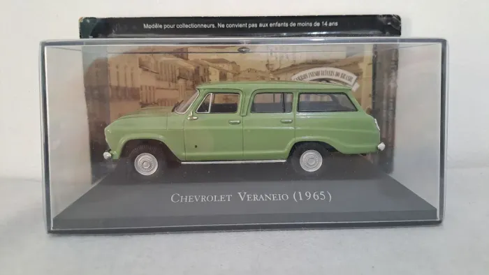 MT Chevrolet 1:43 Veraneio 1965 Carros Inesquecíveis do Brasil Lacrado no Blister