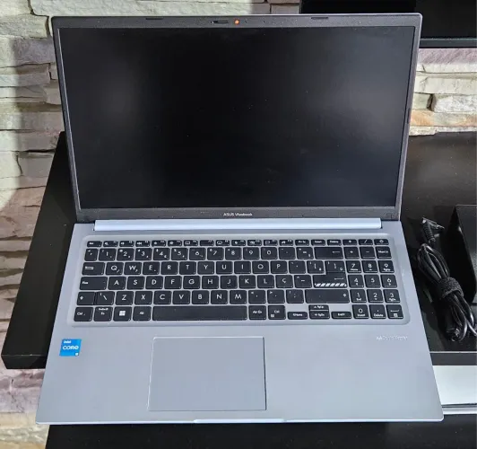 Asus Vivobook  intel core i5 12 geração  